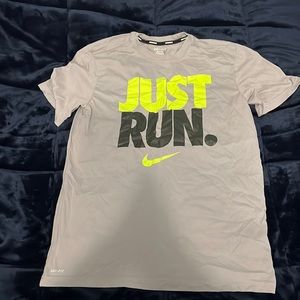 Medium Nike tshirt